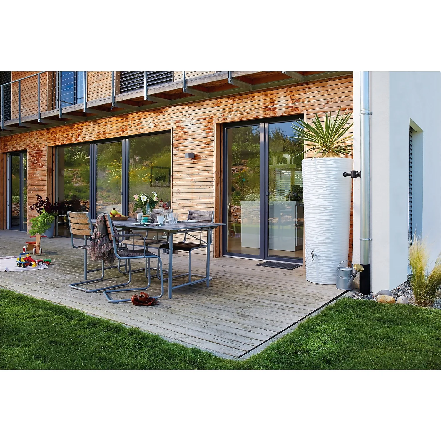 Garantia Natura 2In1 Water Tank - 350L - Arctic White 4 Garantia Natura 2In1 Water Tank - 350L - Arctic White - Image 2