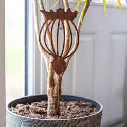 Floral Bronze Ground Stakes - 45cm (Assorted Designs) -Green Decor Hub Sales Store 13981009 1295005324808475