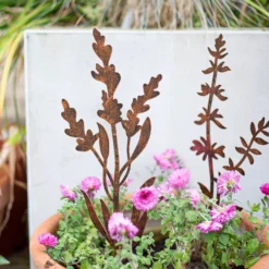 Floral Bronze Ground Stakes - 45cm (Assorted Designs) -Green Decor Hub Sales Store 13981009 1475005324775952