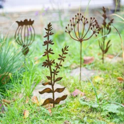 Floral Bronze Ground Stakes - 45cm (Assorted Designs) -Green Decor Hub Sales Store 13981009 1965005324841214